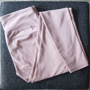 Whitney Simmons' Fabletics Leggings